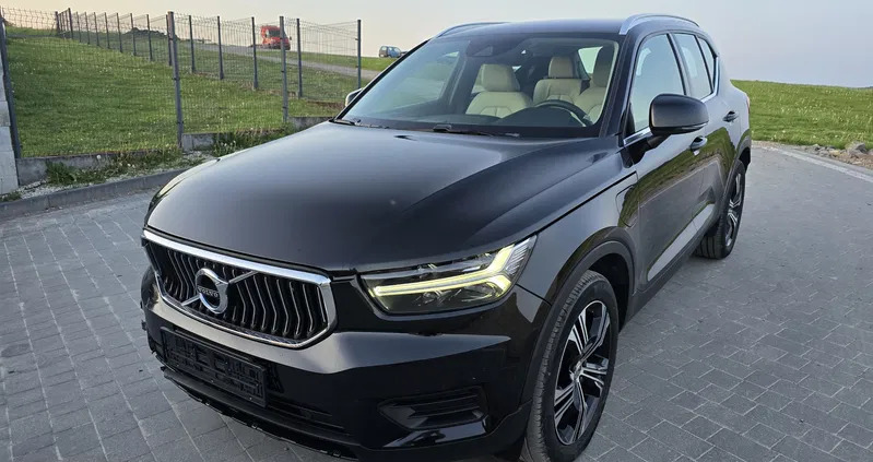 małopolskie Volvo XC 40 cena 108700 przebieg: 62000, rok produkcji 2021 z Jordanów